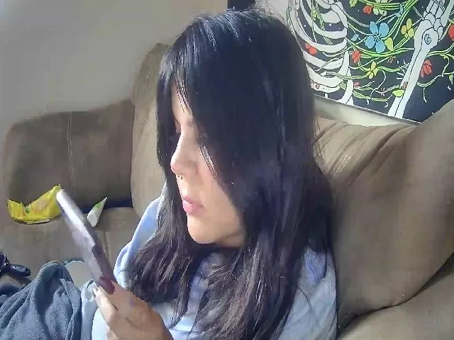 Live sex webcam photo for Lilmisspurp #259569556