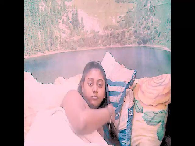 Live sex webcam photo for indianruby99 #261651292