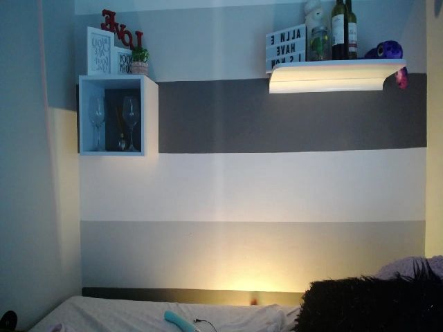 Live sex webcam photo for SUSYBALE #257026260