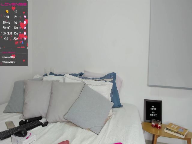 Live sex webcam photo for BriannaLorens #263802369