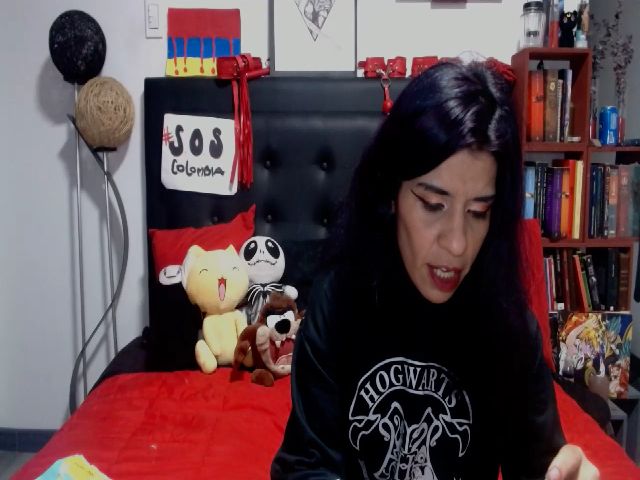 Live sex webcam photo for MilfKatty #256677743