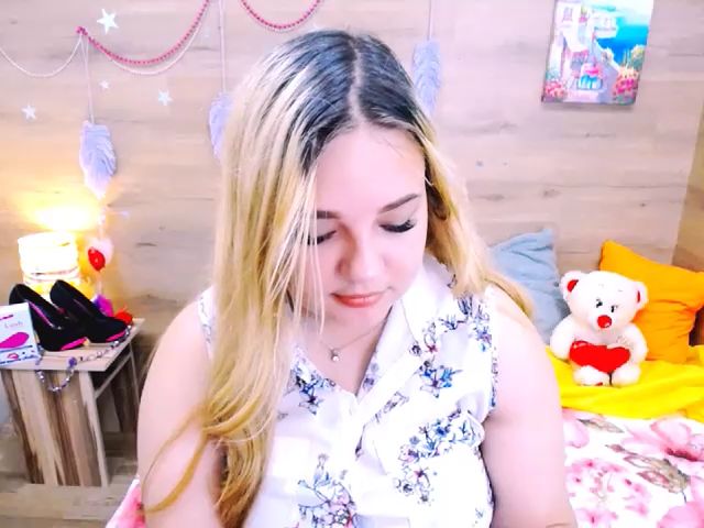 Live sex webcam photo for Cheryl_Sky #256192686