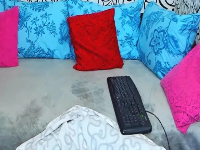 Live sex webcam photo for HotDreamHere #287878698