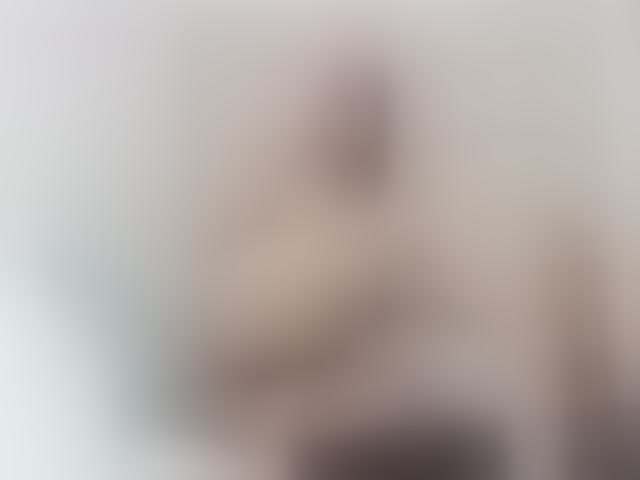 Live sex webcam photo for XxJAZMINE #258354404
