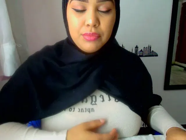 Live sex webcam photo for Shalyn_ #253529953