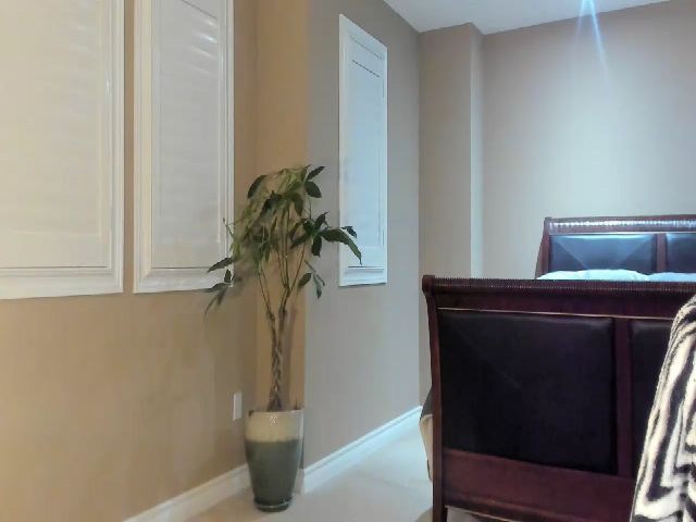 Live sex webcam photo for Ms_Wetnwild #262903482