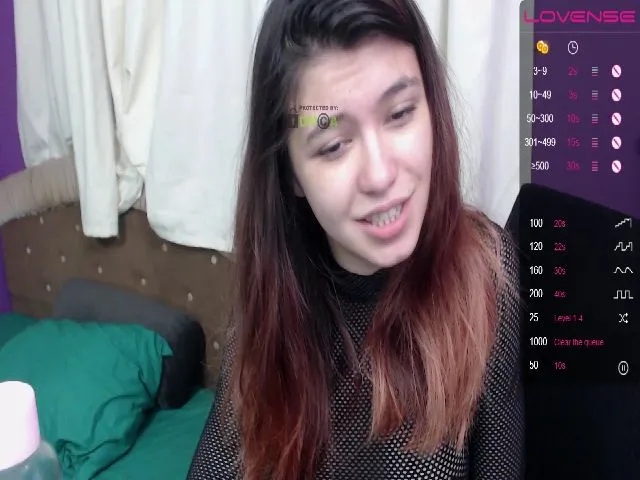 Live sex webcam photo for MisticaMissy #263075660