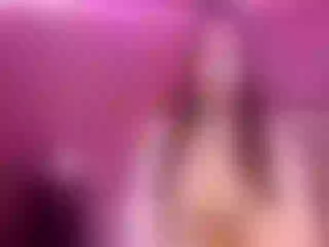 Live sex webcam photo for StoneyReign #252422100