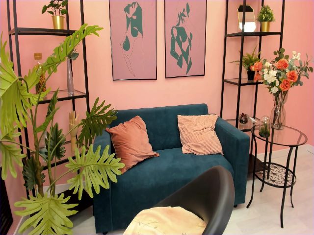 Live sex webcam photo for EvaRame #255025933