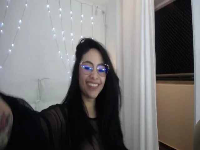 Live sex webcam photo for Marianviolet #255003015