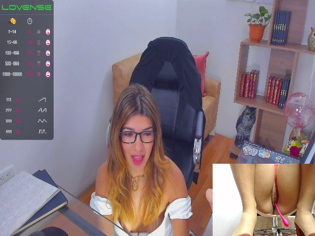 Live sex webcam photo for Kimberly_hot2 #260825648