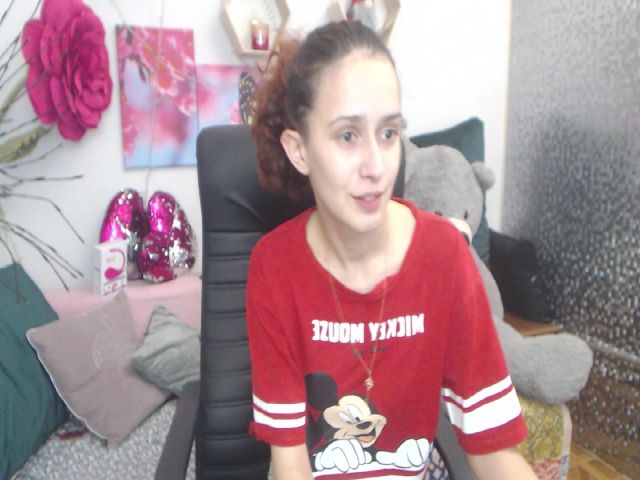 Live sex webcam photo for IrisNichols #252665423