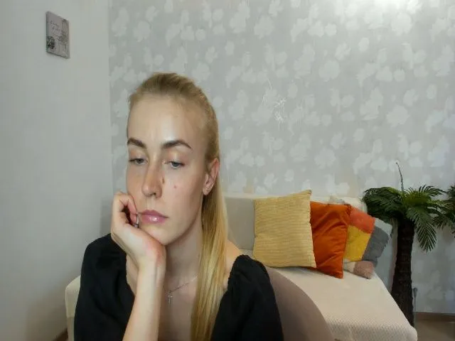 Live sex webcam photo for MissisRexa #263153742