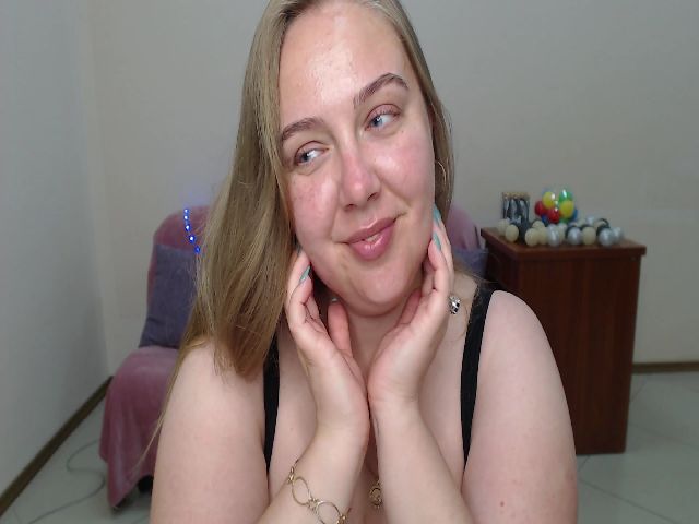 Live sex webcam photo for XArinasoll #259491627