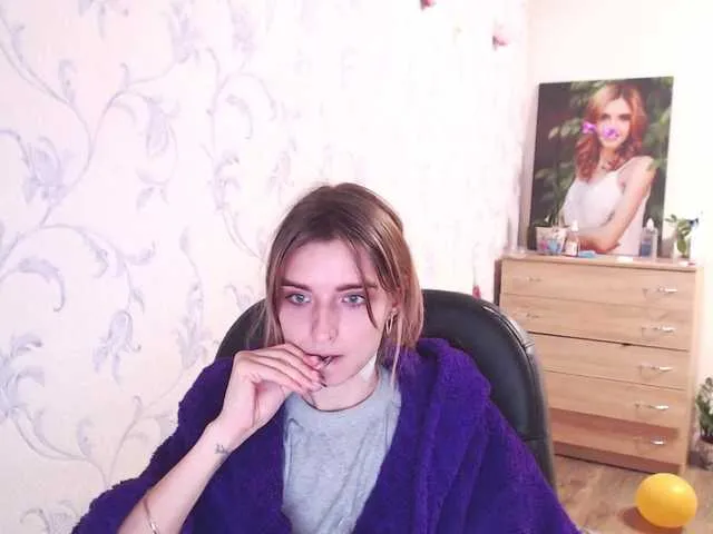 Live sex webcam photo for springibabby #241399217