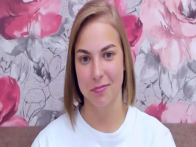 Live sex webcam photo for TataArdent #261651247