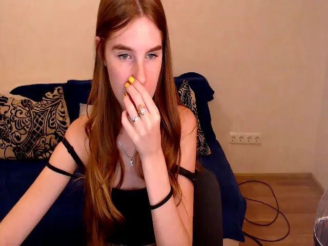 Live sex webcam photo for Vesnyshka #264477852