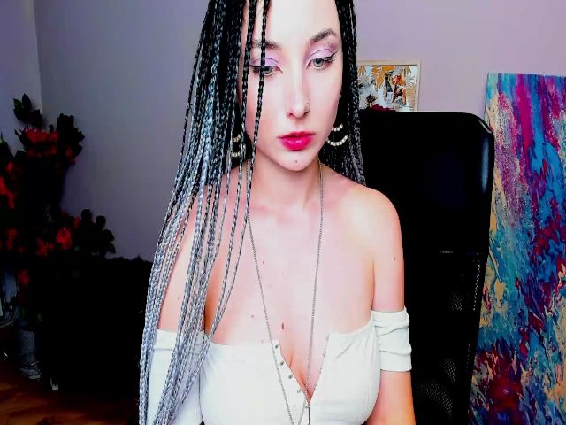 Live sex webcam photo for JESSIExheart #253446885