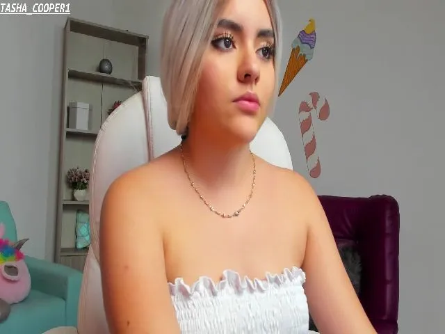 Live sex webcam photo for Tasha_cooper1 #260824810