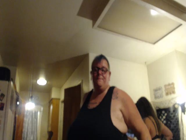 Live sex webcam photo for PunkChick420 #264100910