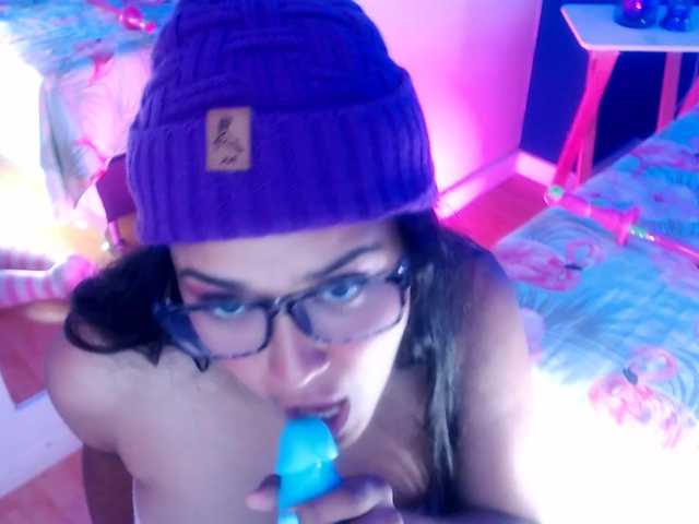 Live sex webcam photo for AinoaPalma #287998229