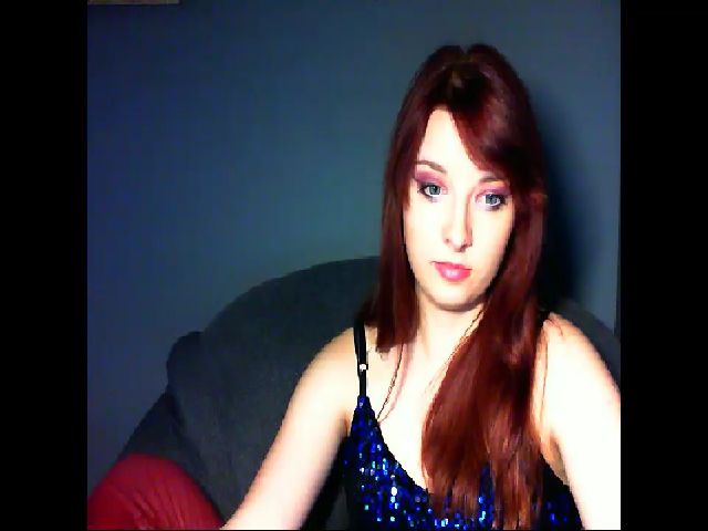 Live sex webcam photo for VirginLuna18 #256395876