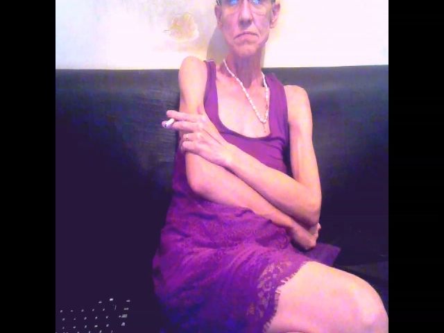 Live sex webcam photo for Sexygeny #254724213