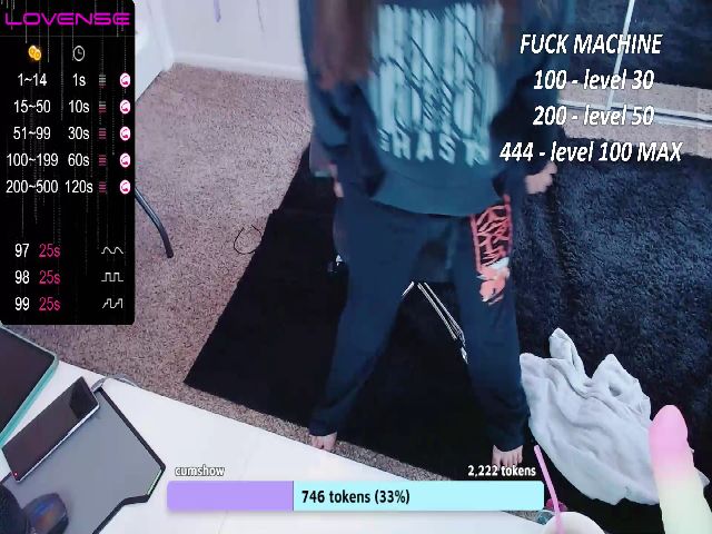 Live sex webcam photo for moonlitfox #254240705