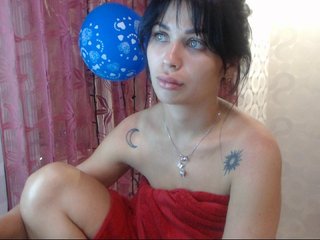 Live sex webcam photo for Sarahotmiss #240593726
