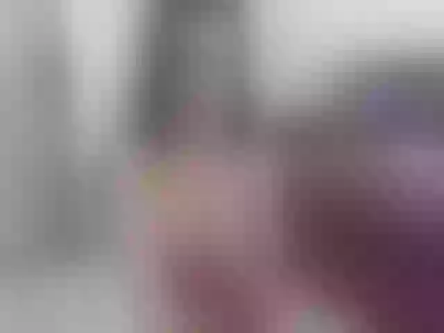 Live sex webcam photo for MiningBee #265261177