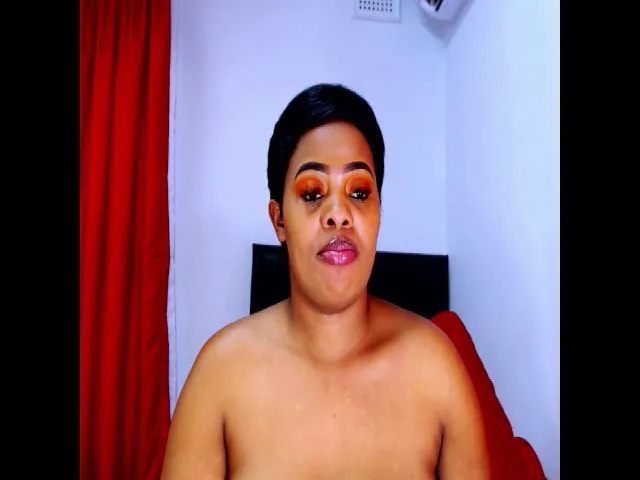 Live sex webcam photo for LusciousBubzz #253036566