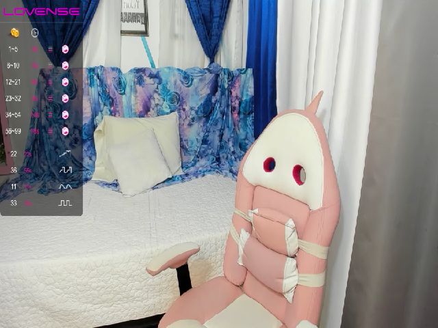 Live sex webcam photo for Sexxy_blonnde #254803867