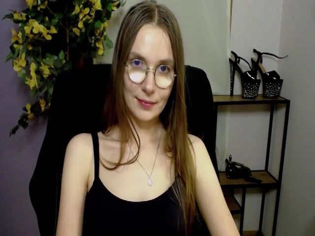 Live sex webcam photo for PERFECTelly #260928596