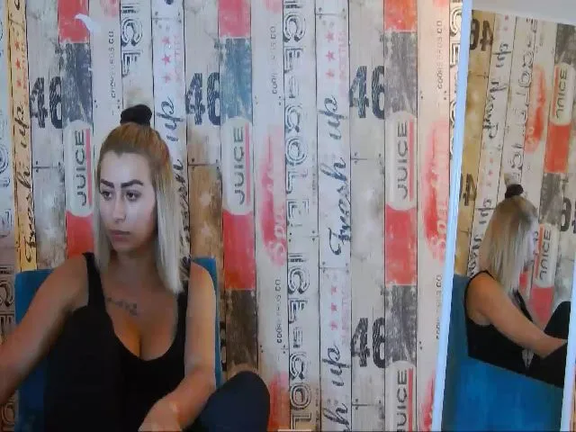 Live sex webcam photo for RubbyKalifha #265432136