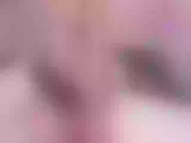 Live sex webcam photo for EmmaSiff #255147807
