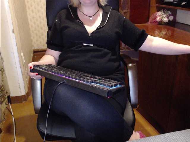 Live sex webcam photo for Alisa1917 #241153243