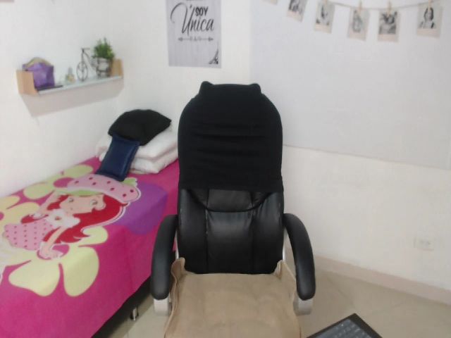 Live sex webcam photo for Abba_smith #255121112