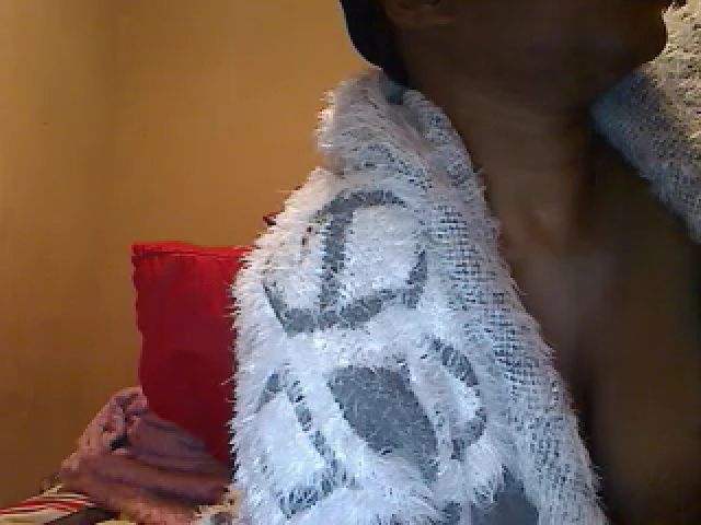 Live sex webcam photo for JaideBlack #254358378