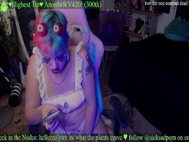 Live sex webcam photo for sicksadporn #261862255