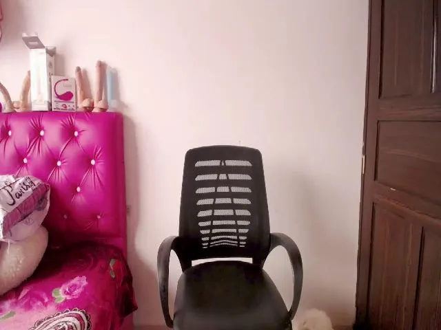 Live sex webcam photo for Cristal07 #255909500