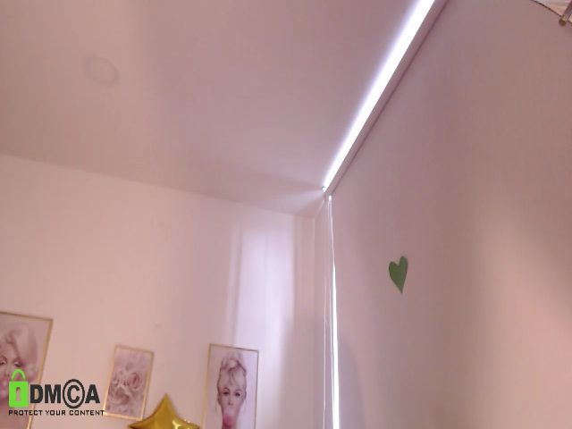 Live sex webcam photo for Annie_es #264274765