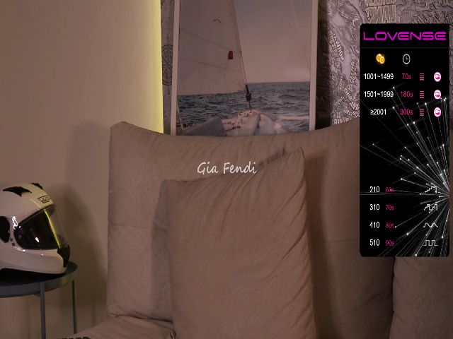 Live sex webcam photo for Gia_Fendi #257046460