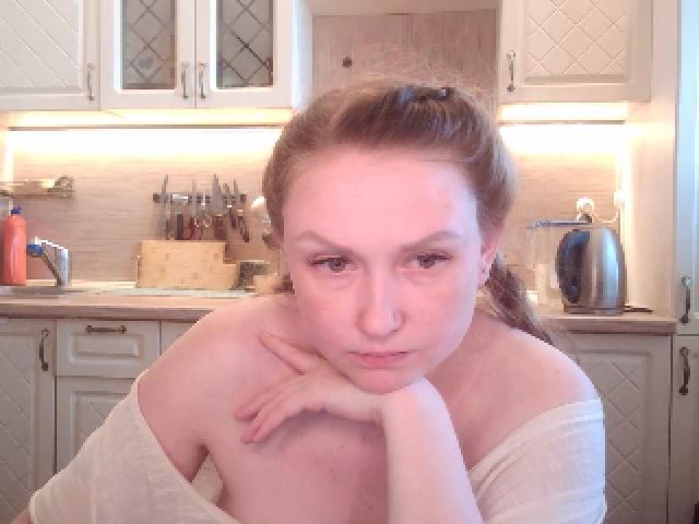 Live sex webcam photo for JaneGrey111 #252744189