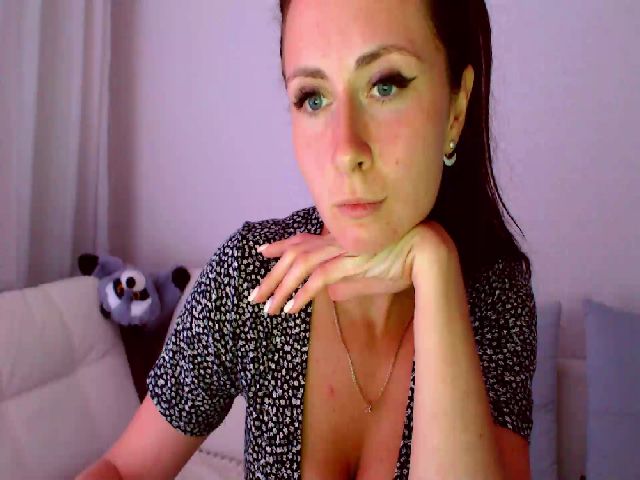 Live sex webcam photo for Amber_Fry #260226578
