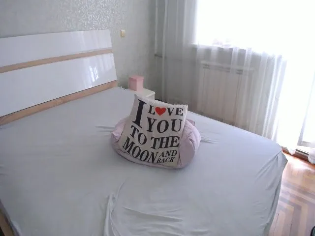Live sex webcam photo for SoSexySpicy #261956605