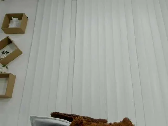 Live sex webcam photo for Merida- #250243563