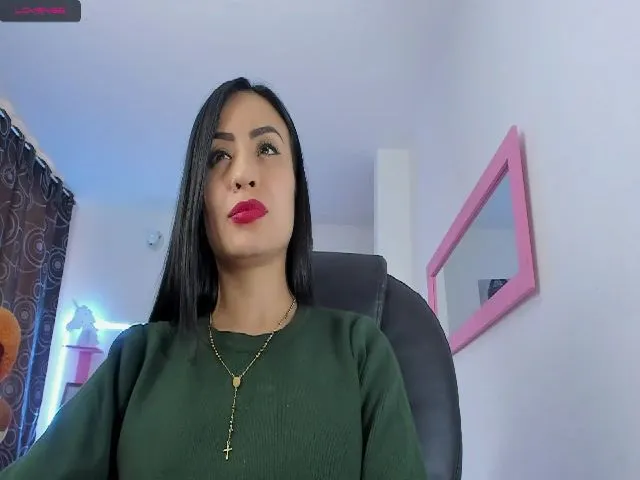 Live sex webcam photo for Paulina2700 #257730571