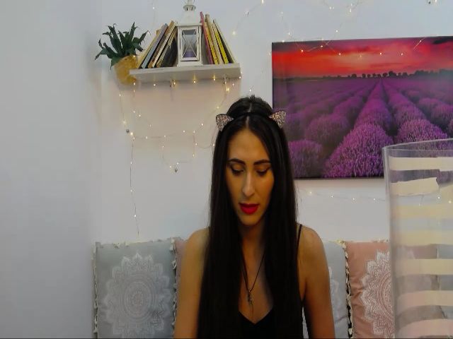 Live sex webcam photo for MaraW #263768489