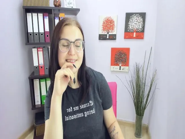 Live sex webcam photo for EvaMild #252982374