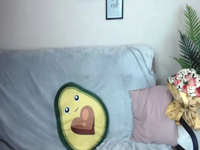 Live sex webcam photo for MeliSi #262389296
